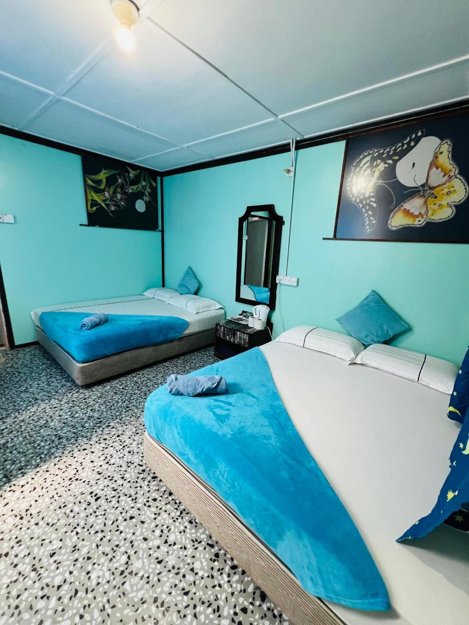Mukut Coral Chalet Kampong Mukut Kültér fotó