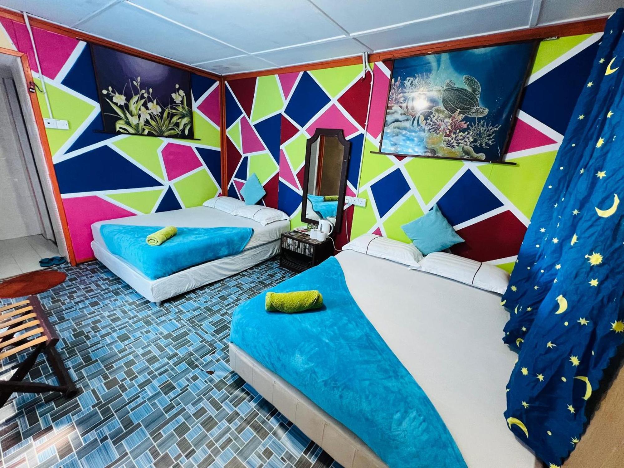 Mukut Coral Chalet Kampong Mukut Kültér fotó